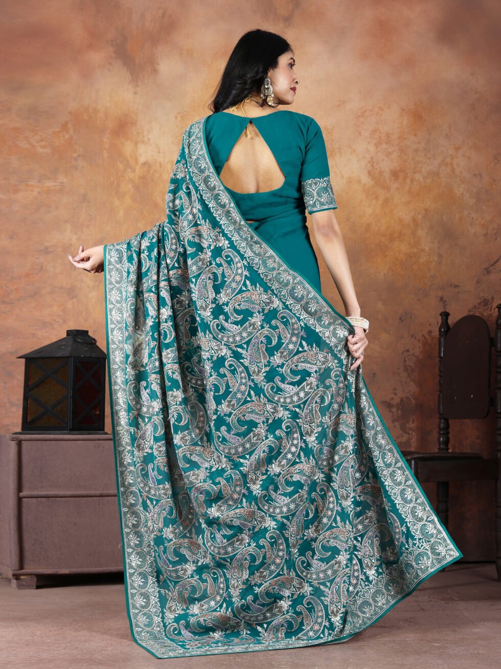 Firozi Majesty Georgette Saree